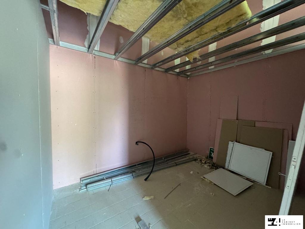 Local commercial MARTRES TOLOSANE (31220) LE 4 LE CABINET IMMOBILIER