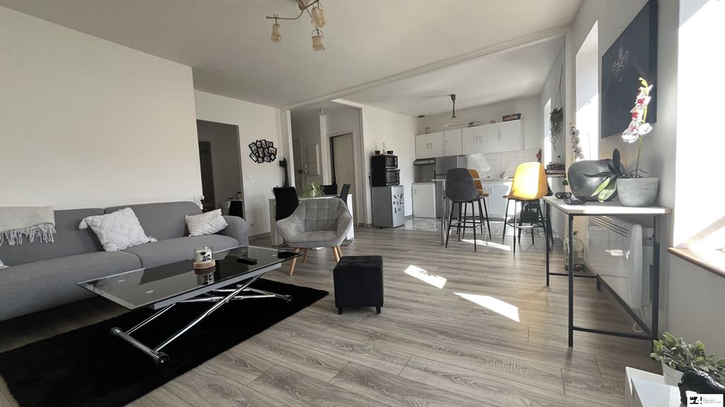Immeuble CAZERES (31220) LE 4 LE CABINET IMMOBILIER