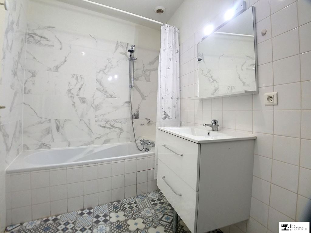 Immeuble CAZERES (31220) LE 4 LE CABINET IMMOBILIER