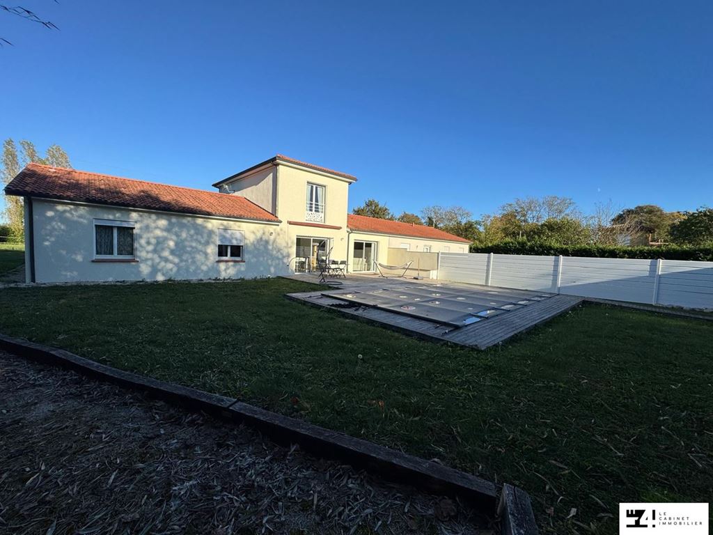 Maison Contemporaine MARTRES TOLOSANE (31220) LE 4 LE CABINET IMMOBILIER